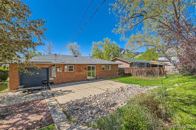 Building Photo - 525 Hartford Dr