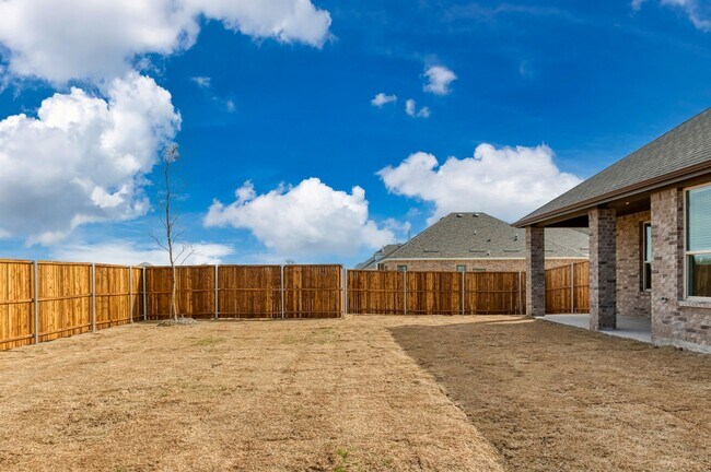 Building Photo - GORGEOUS 4 BEDROOM HOME LOCATED IN ANNA, TEXAS!