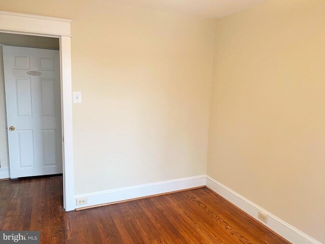 Building Photo - 115 Wesley Ave