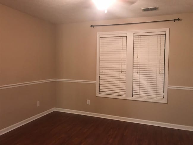 Building Photo - 979 Stewarts Creek Dr