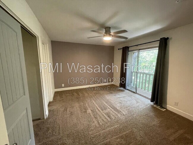 Building Photo - 662 E Cobblestone Ln