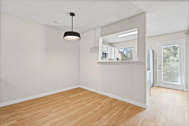 Building Photo - 11821 Bittern Hollow