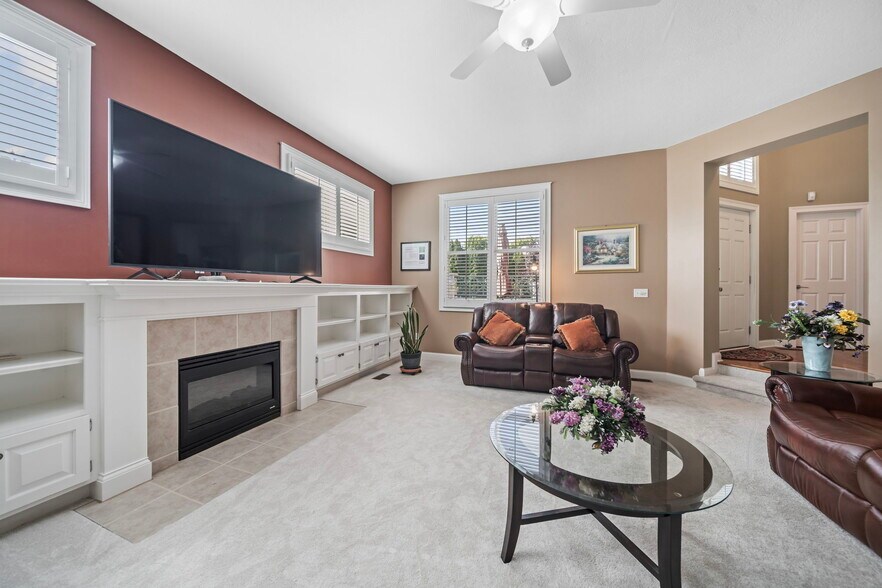 Building Photo - 4939 Stonehaven Dr