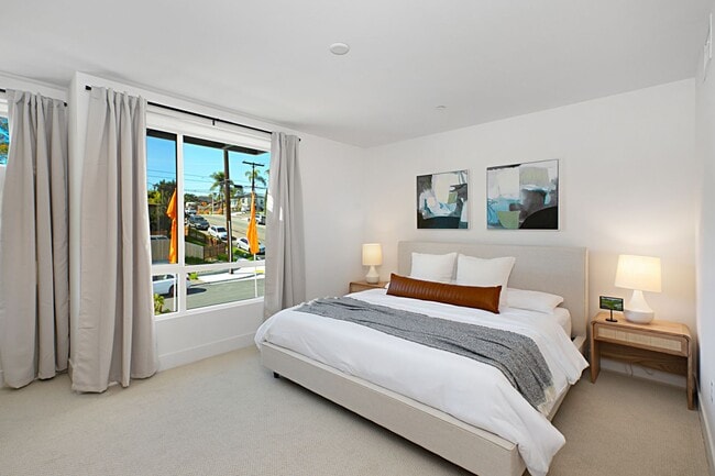 Building Photo - Modern Townhome FOR RENT in Golden Hill 3 Bed w/ 2 car garage!