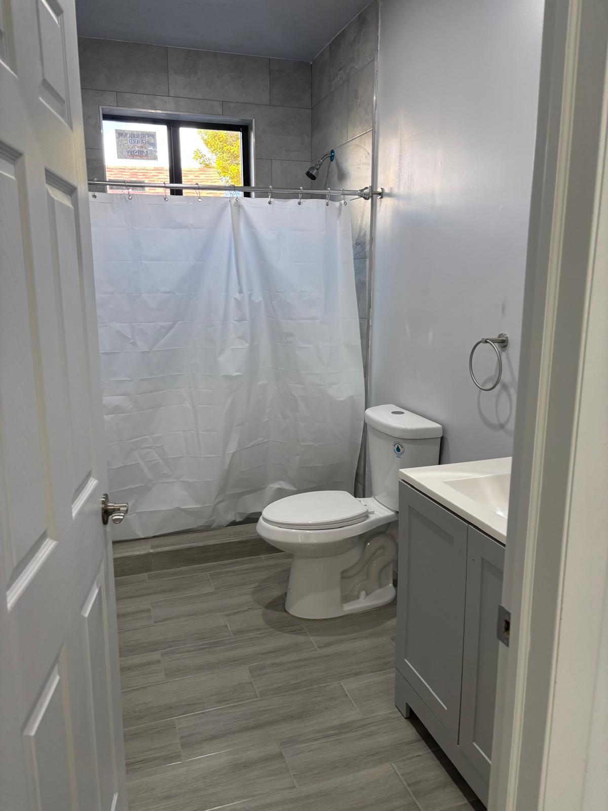 Building Photo - 1393 NW 31st St