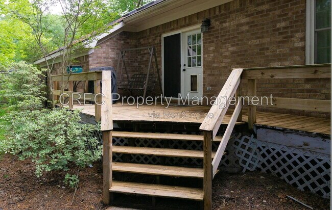 Building Photo - 114 Queensbury Cir