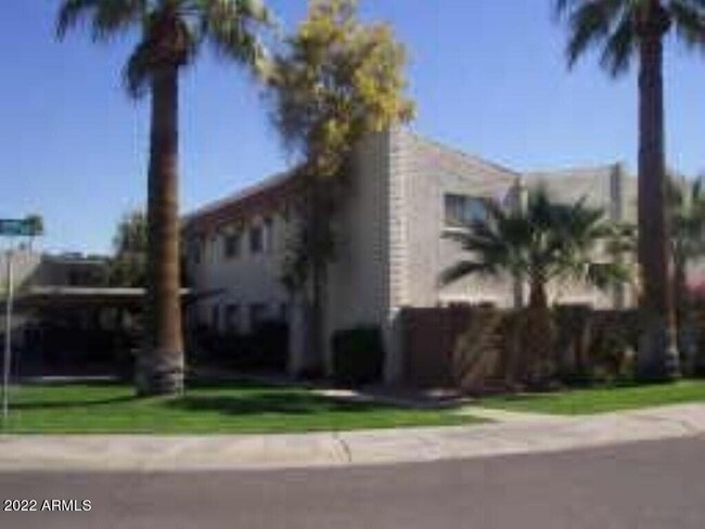Primary Photo - 4925 N 73rd St