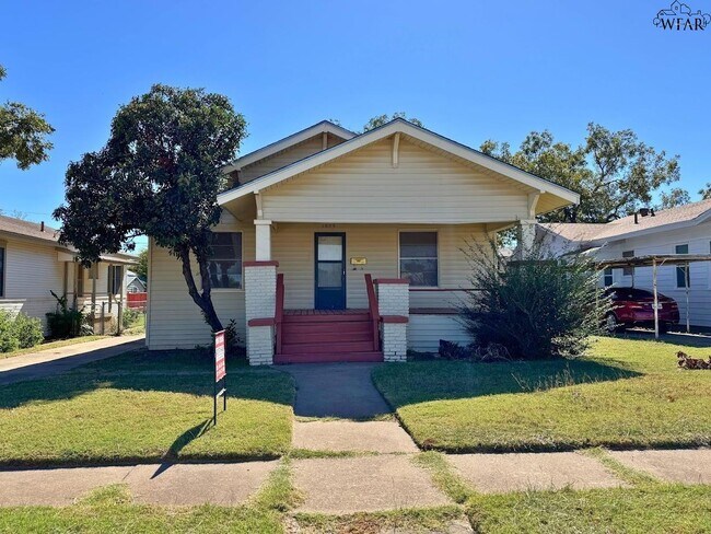 Primary Photo - 1825 11th St