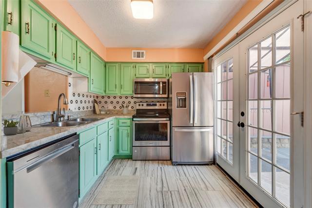 Building Photo - 4230 Madera Rd