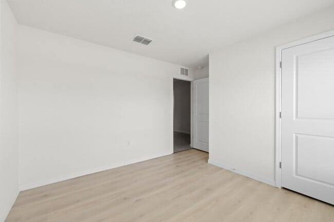 Building Photo - Recently Updated One Story - 4BR For Rent