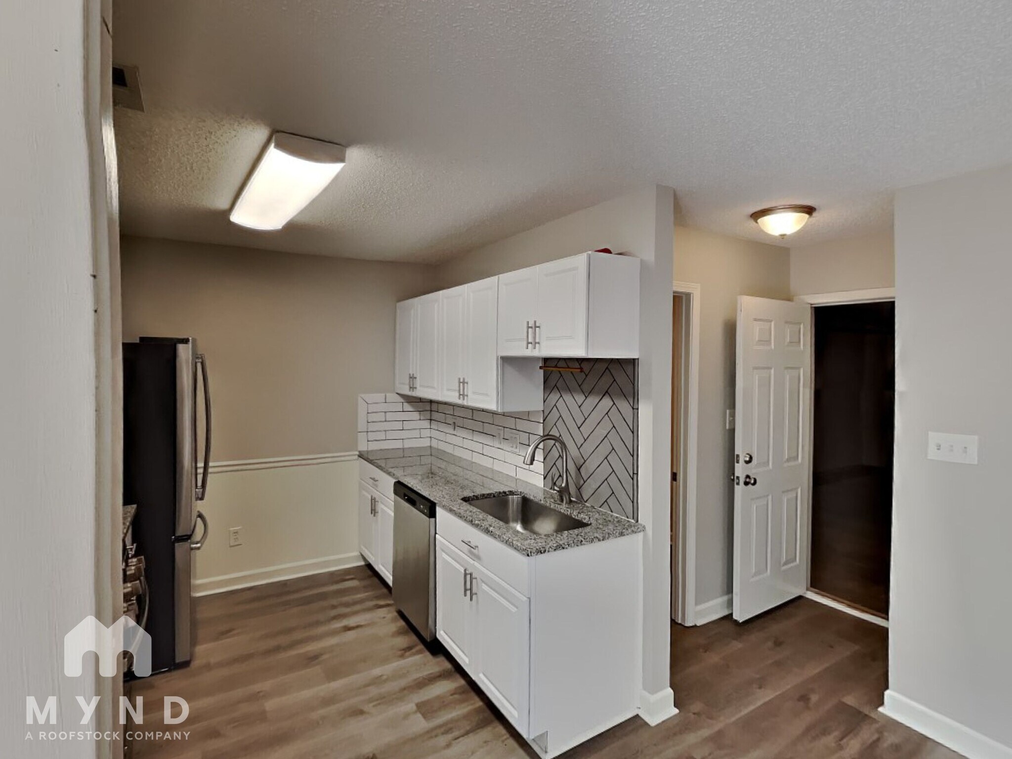 Building Photo - 2006 Harrison Park Dr