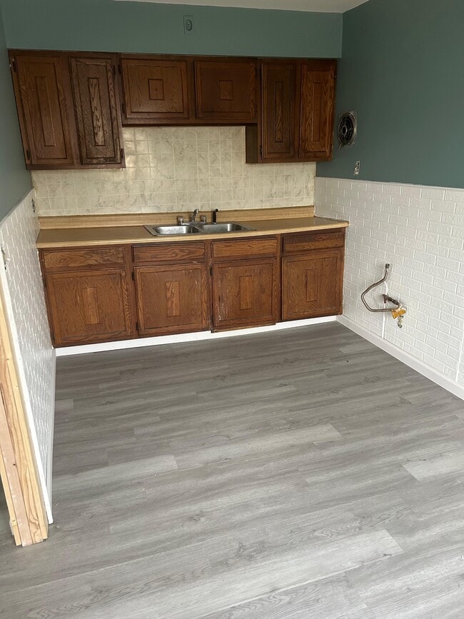 Building Photo - 1204 Liberty St