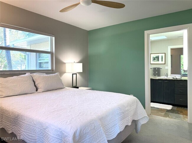 Building Photo - 668 95th Ave N