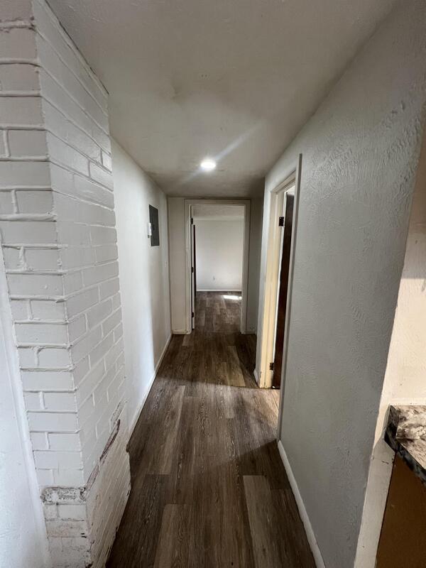 Building Photo - 2616 Ames Ave