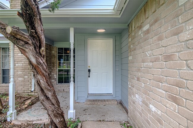 Building Photo - 1710 Blindlake Dr