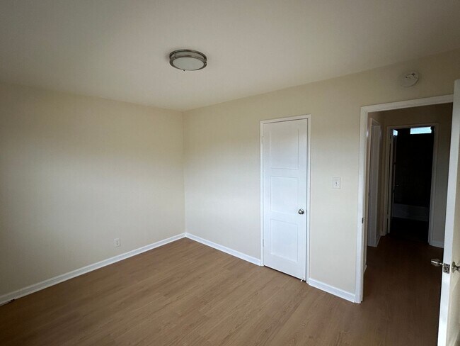 Building Photo - 147th St. 3129-3131 1/2