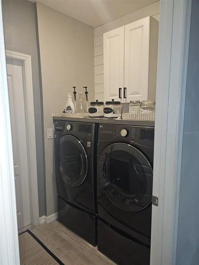 Building Photo - 1357 Sequoia Rd NW