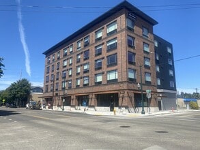 Primary Photo - Market Flats