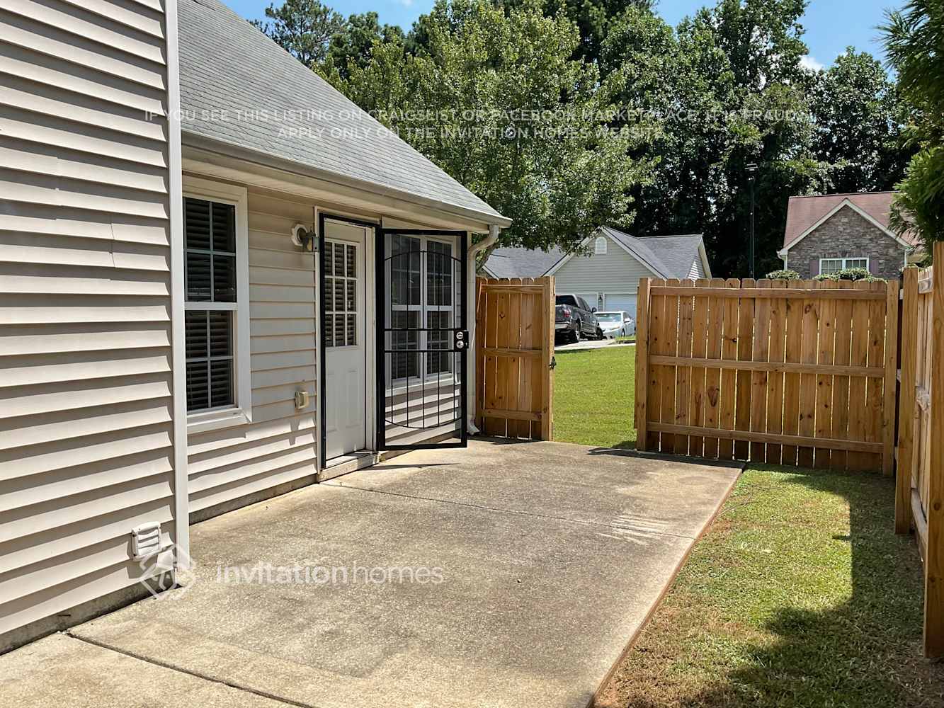 Building Photo - 4890 Larkspur Ln