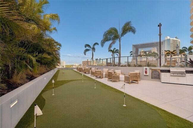 Building Photo - 400 Central Ave