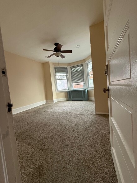 Building Photo - 415 E Sanger St