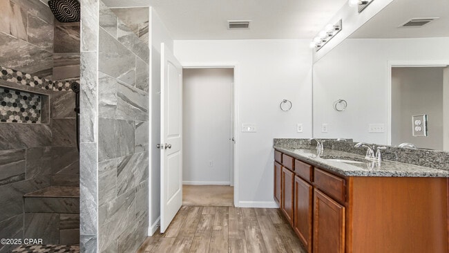 Building Photo - 3214 Caitlin St