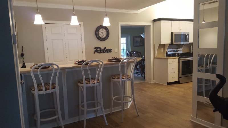 Building Photo - 2216 Capri Dr