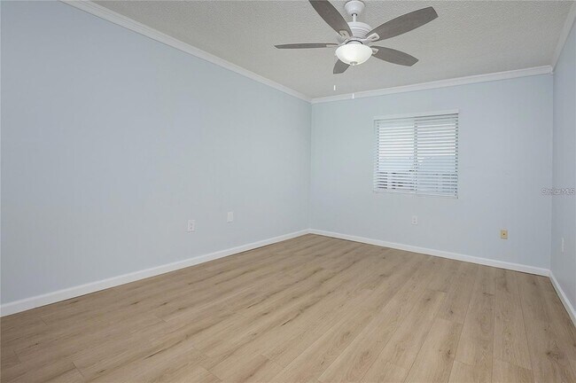 Building Photo - 2608 Hidden Lake Dr N