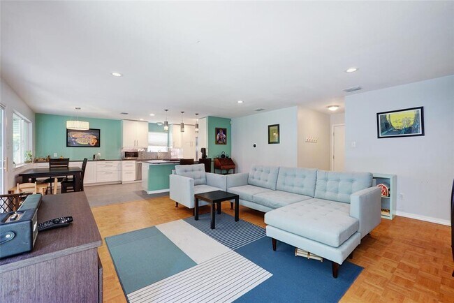 Building Photo - 1719 Mearns Meadow Blvd