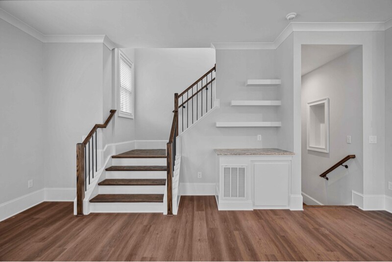 Building Photo - 805 Naples Dr