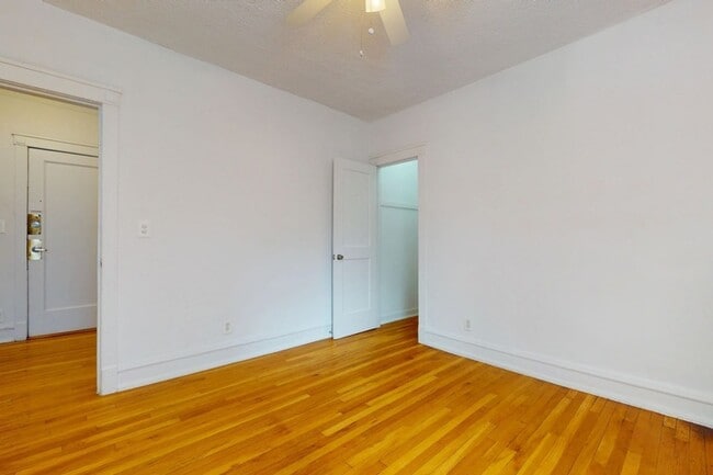 Floorplan - 5339-5345 S. Woodlawn Avenue
