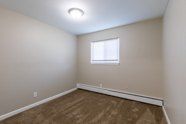 Building Photo - 1778 Goddard Rd