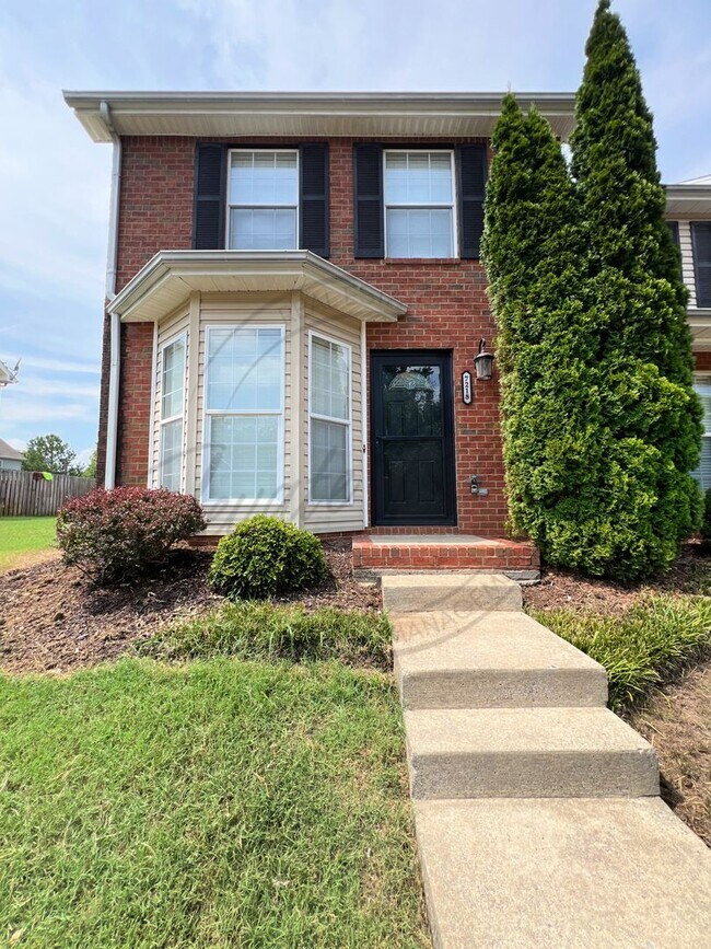 Building Photo - SPECIAL: FIRST MONTHS RENT FREE! Two Bedro...