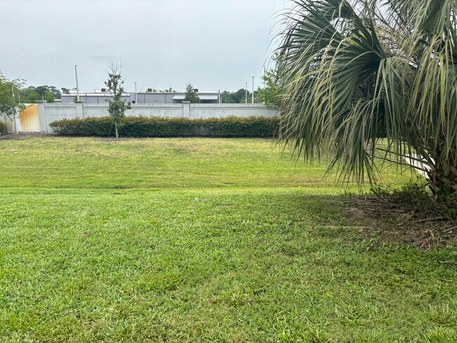 Building Photo - 1776 Vista Lake Cir