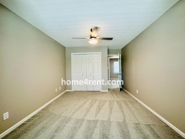 Building Photo - Wonderful Belton Home w/ Wood Floors, Finished Basement and Fenced Yard!