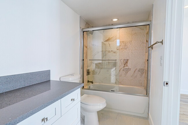 Building Photo - 5932 Lemp Ave