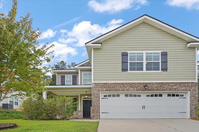 Building Photo - 4 Bedroom, 2.5 Bathroom home in Grovetown with fenced yard and 2-car garage