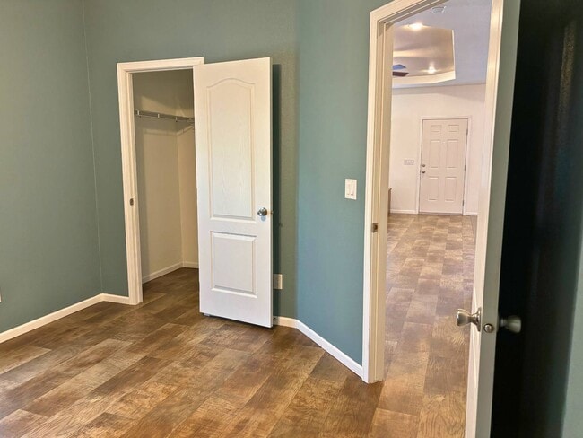 Building Photo - 350 Lee Ave