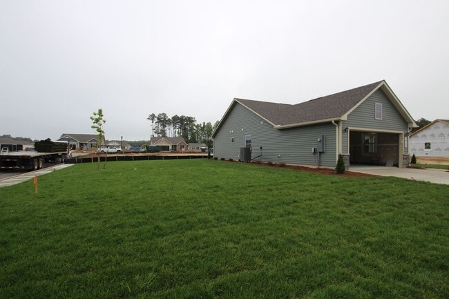 Building Photo - Nothing Beats New Contstruction!