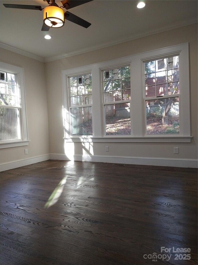 Building Photo - 1915 Hamorton Pl