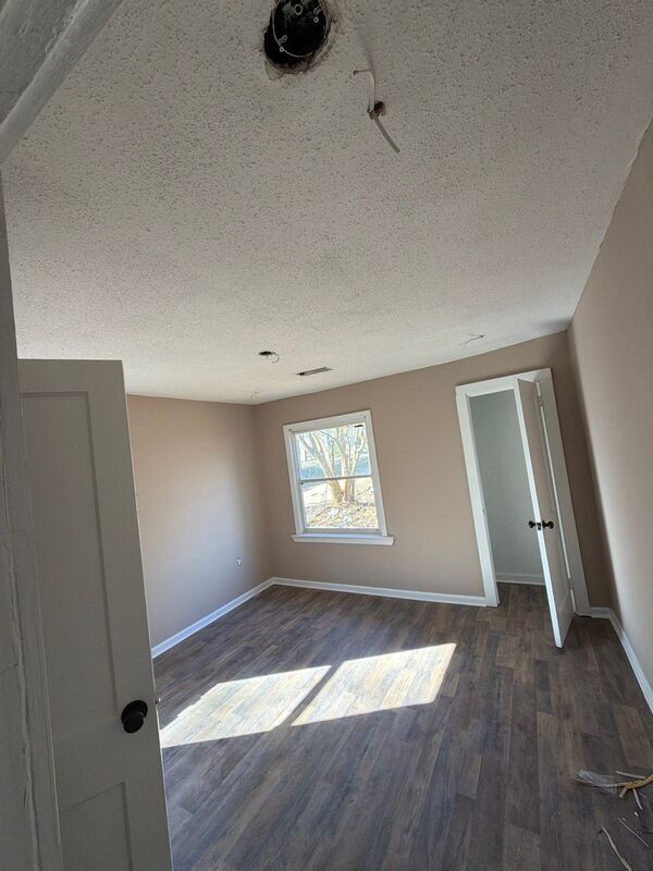 Building Photo - 267 Woody Dr