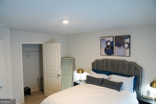 Building Photo - 3156 Ellenton Dr