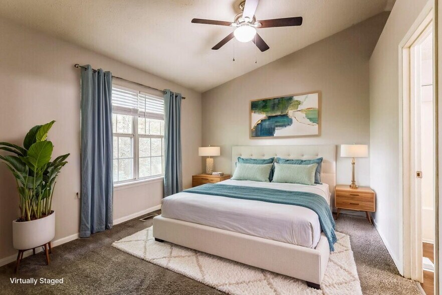Building Photo - 5223 Pin Oak Dr