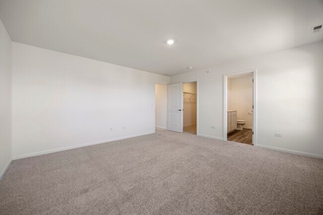 Building Photo - 678 Cassia Ct