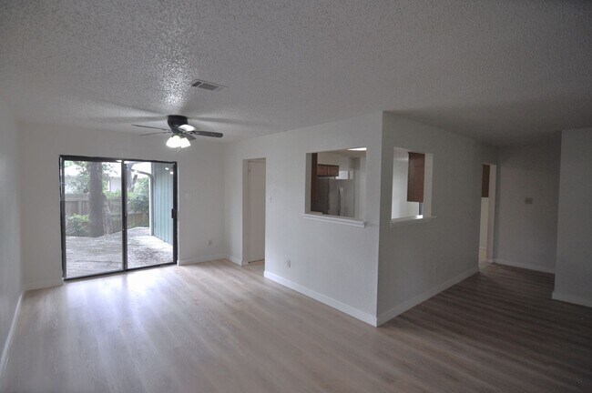 Building Photo - Amazing Austin home!