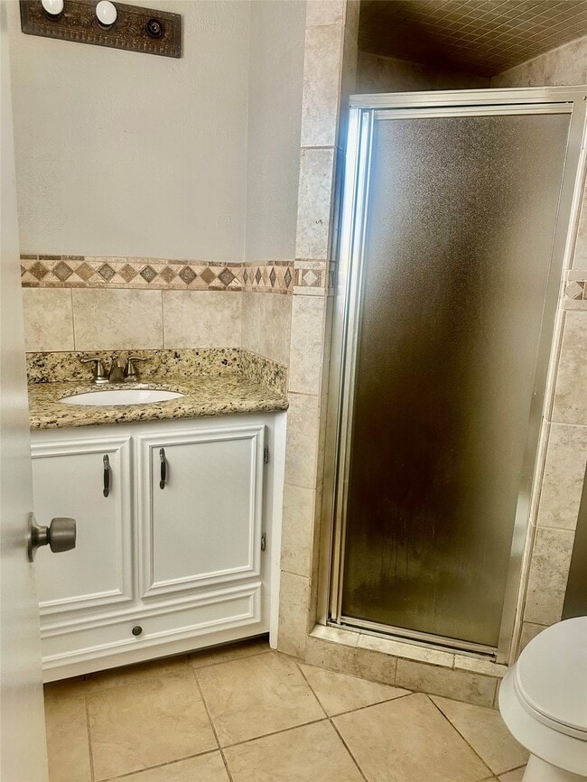 Building Photo - 812 Herkimer St