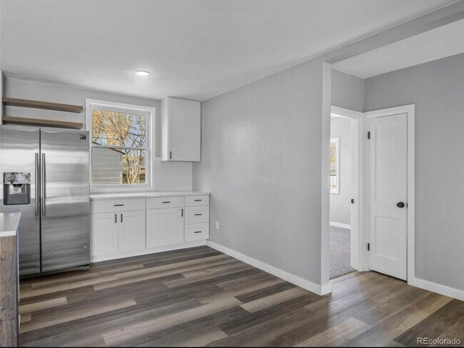 Building Photo - Updated 3BD, 2BA Englewood Home with Back Yard and Garage