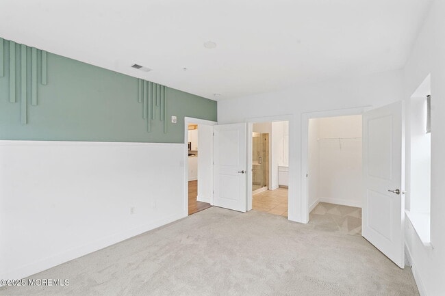 Building Photo - 827 Stiller Ln