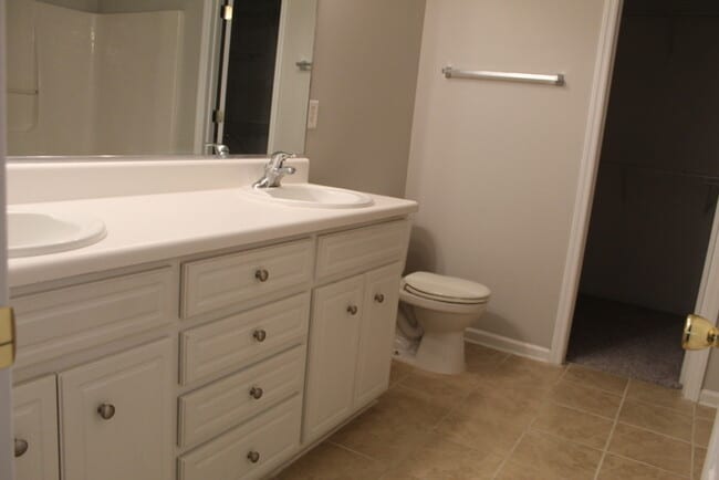 Building Photo - Columbia County Fort Grodon Attached home with Garage