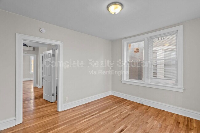 Building Photo - 4175 McRee Ave